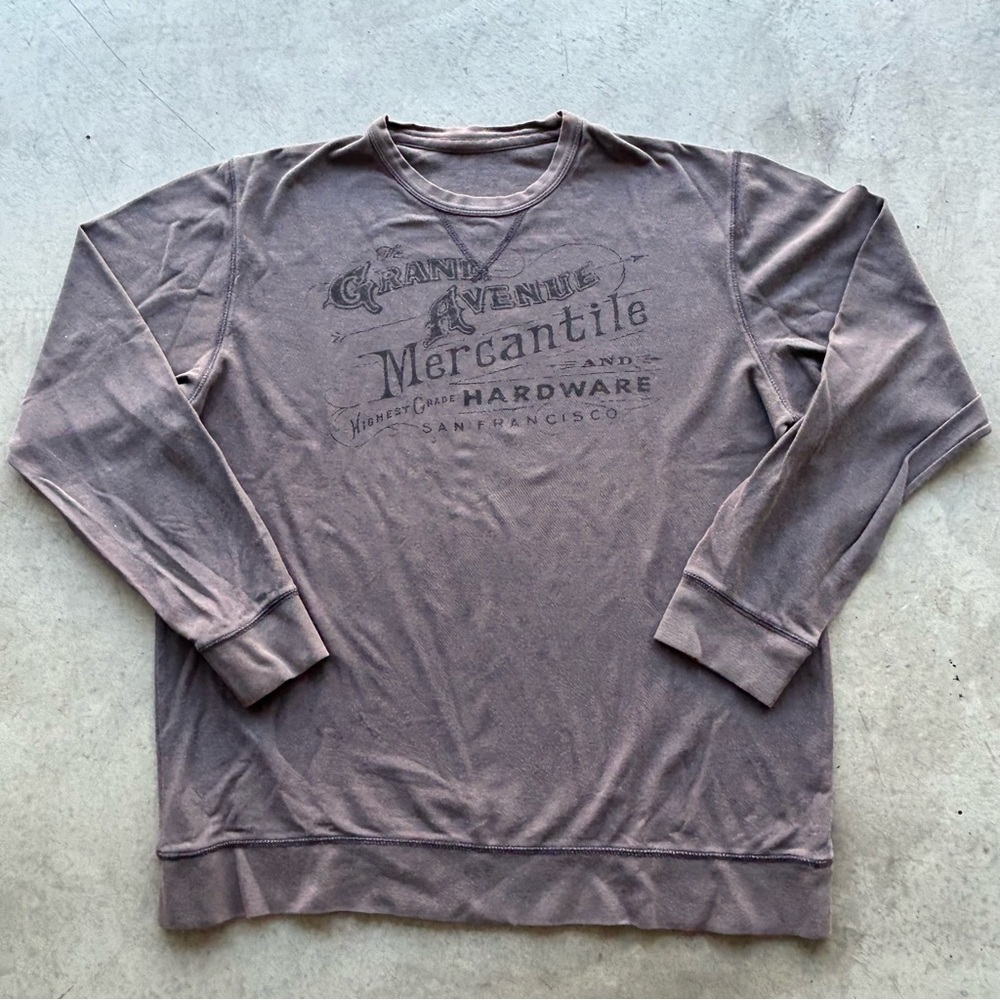 Dark brown Early 2000s skater y2k thermal longsleeve no tag but measures as a XL